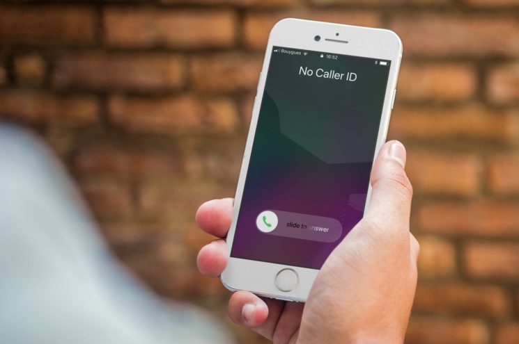 How to hide caller id on iphone?