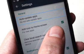 how to turn off automatic updates on android